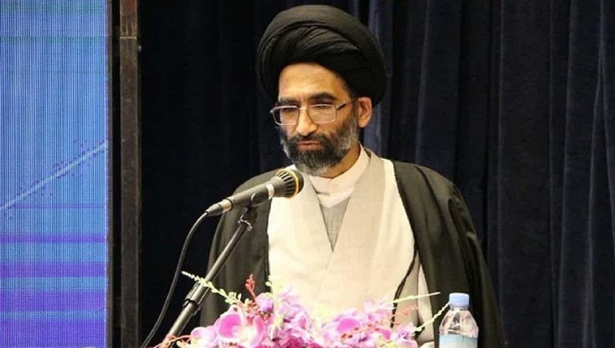 چرا چادر خوب باید گران باشد، ولی مانتوی باز ارزان؟