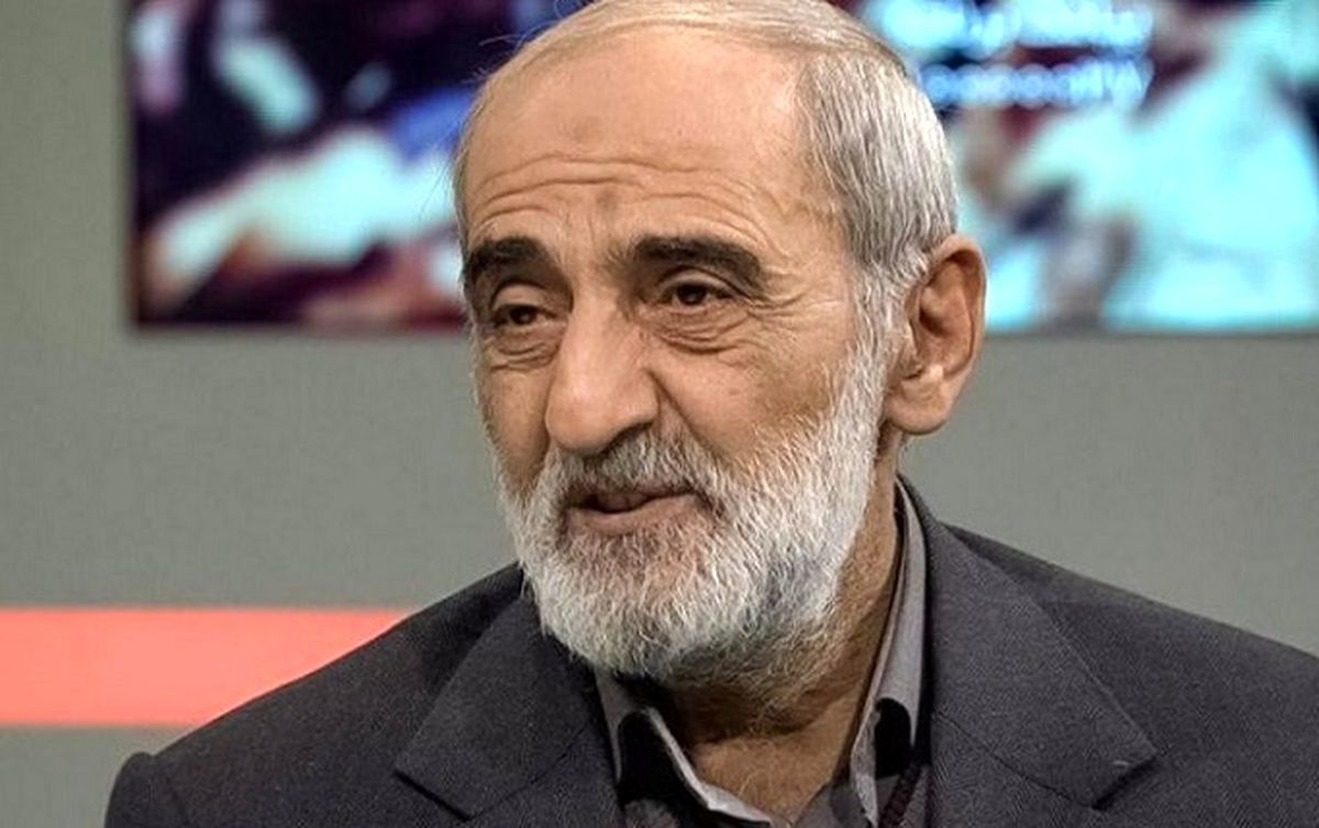 حسین شریعتمداری: گویا کشف حجاب یک حرکت امنیتی شده است!